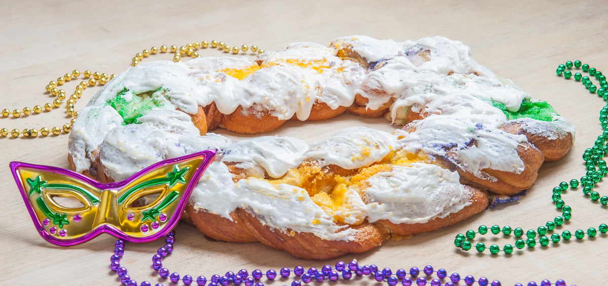 In Store Medium King Cake Filled – Nonna Randazzo's Bakery
