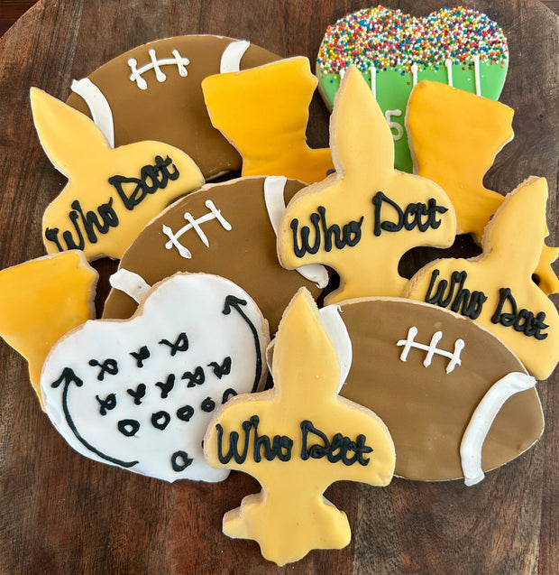 Assorted Black & Gold Holiday Cookies- C054